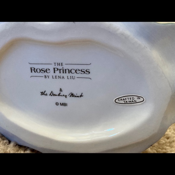 The Rose Princess by Lena Liu - Picture 8 of 8